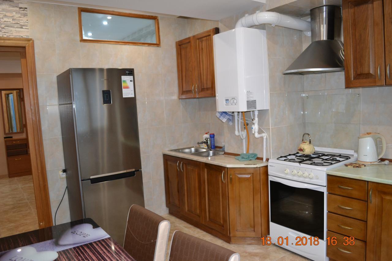 Apartment On Ikalto 8 Tbilisi ภายนอก รูปภาพ